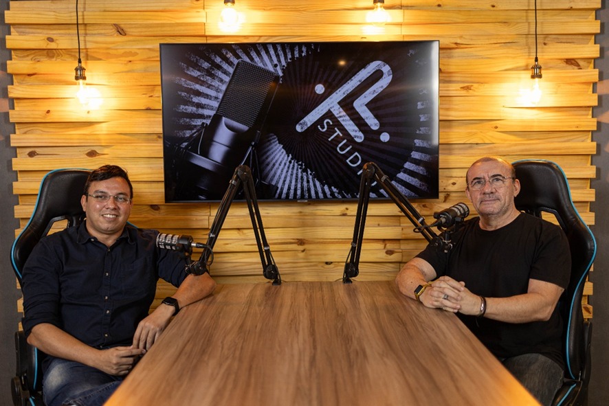 Gilson Cardoso e Ismael Sousa lan&ccedil;am o Podcast Conex&atilde;o Oeste &ndash; Di&aacute;rio  Pol&iacute;tico&reg;