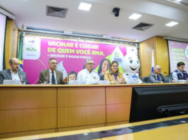 Governo do Brasil lança campanha para vacinar crianças e adolescentes de até 15 anos